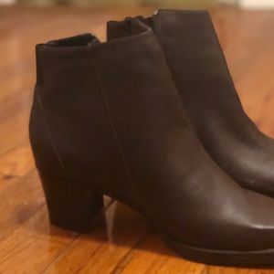 Leather dark brown heel booties size 6